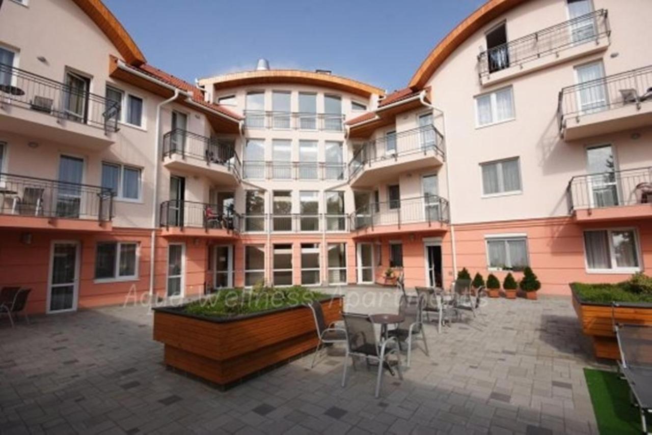 Hajdúszoboszló Aqua Wellness Apartments מראה חיצוני תמונה