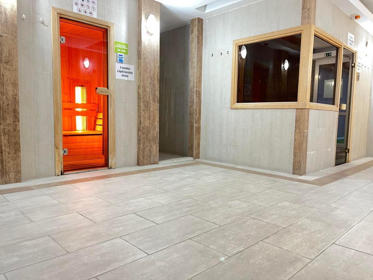 Hajdúszoboszló Aqua Wellness Apartments מראה חיצוני תמונה