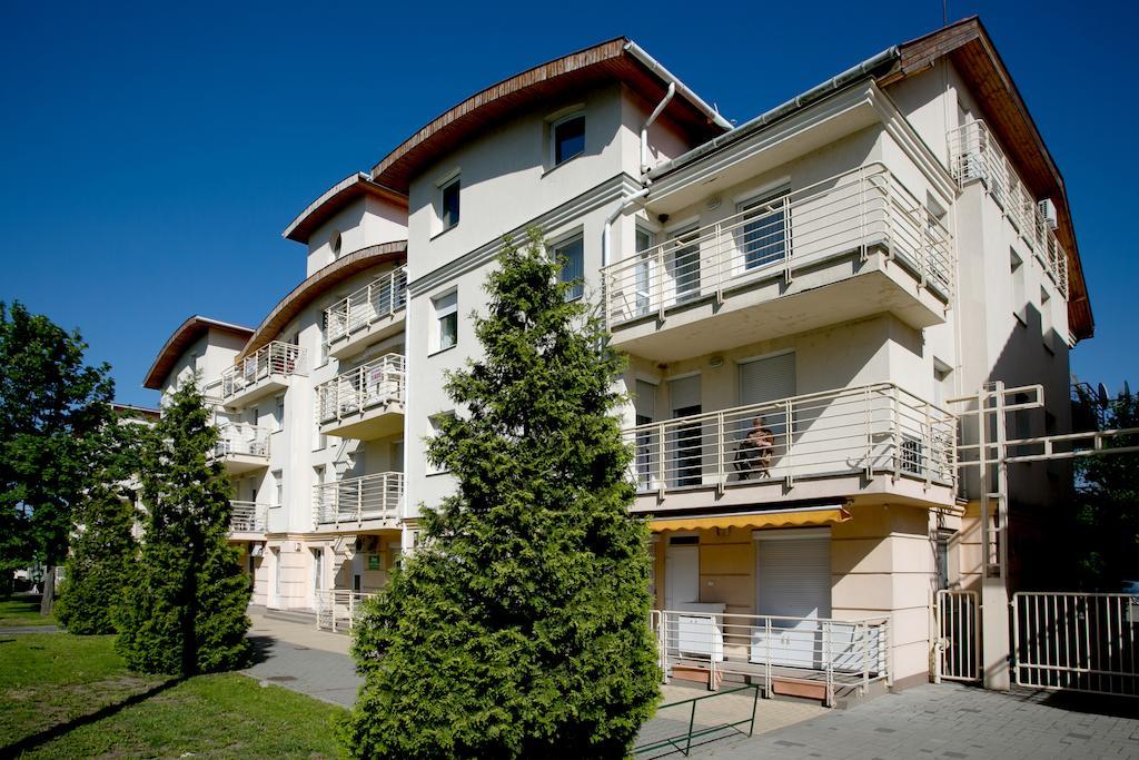 Hajdúszoboszló Aqua Wellness Apartments מראה חיצוני תמונה