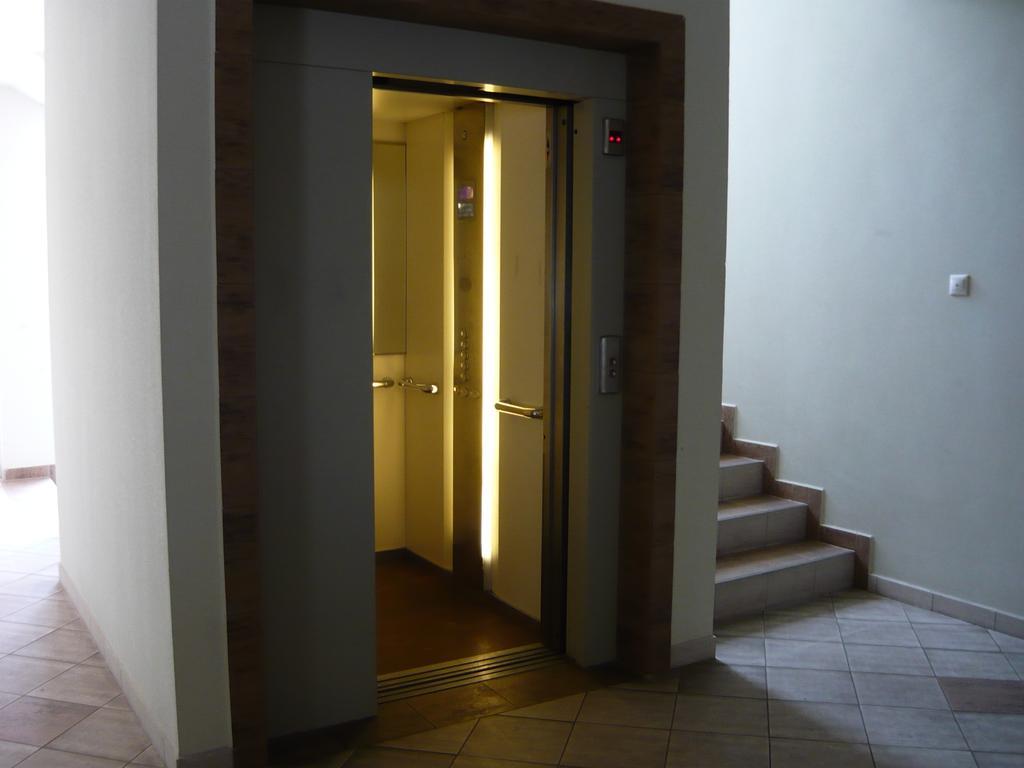 Hajdúszoboszló Aqua Wellness Apartments חדר תמונה